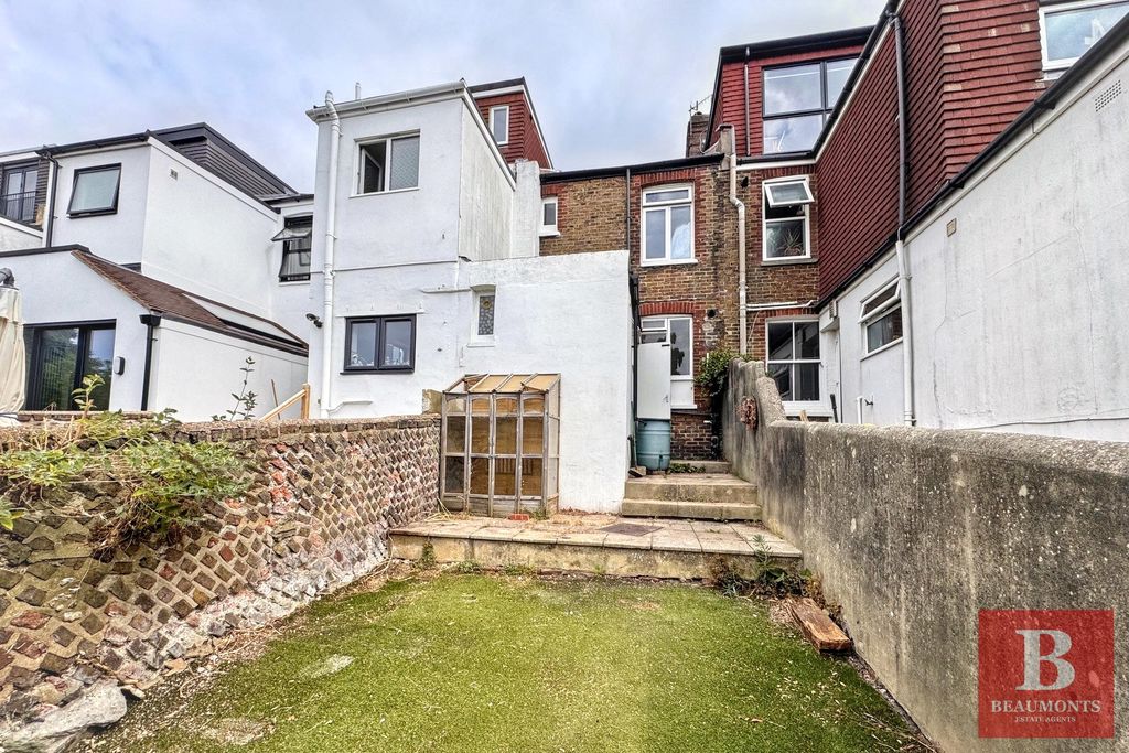 Sandgate Road